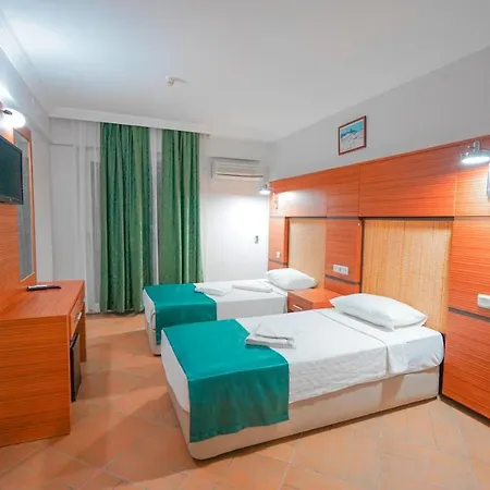 Hotel Amore Μαρμαρίς