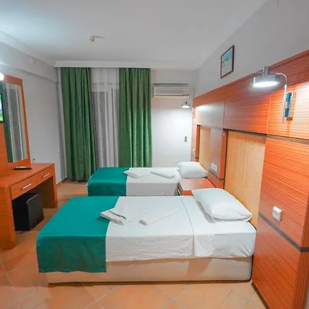 Hotel Amore Ξενοδοχείο 3*