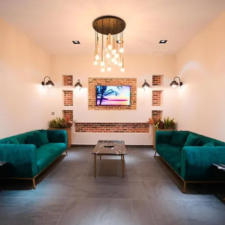 Ξενοδοχείο Hotel Amore 3*