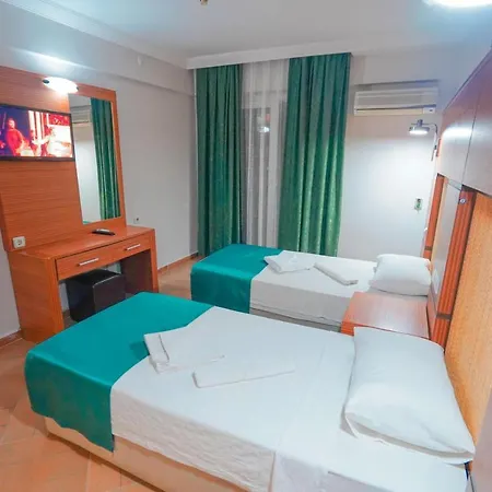 Отель Hotel Amore