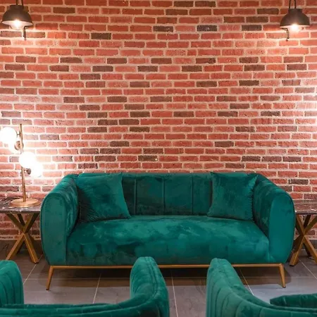Отель Hotel Amore 3*