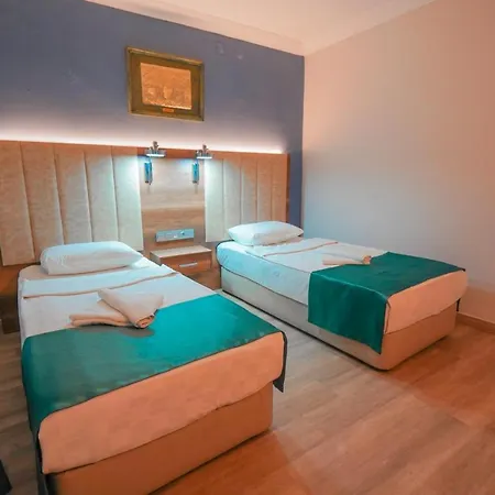 Hotel Amore 3*