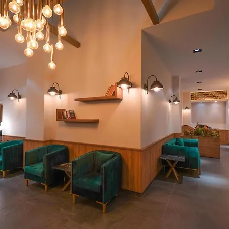 Hotel Amore Отель 3*