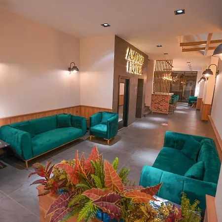 Hotel Amore 马尔马里斯